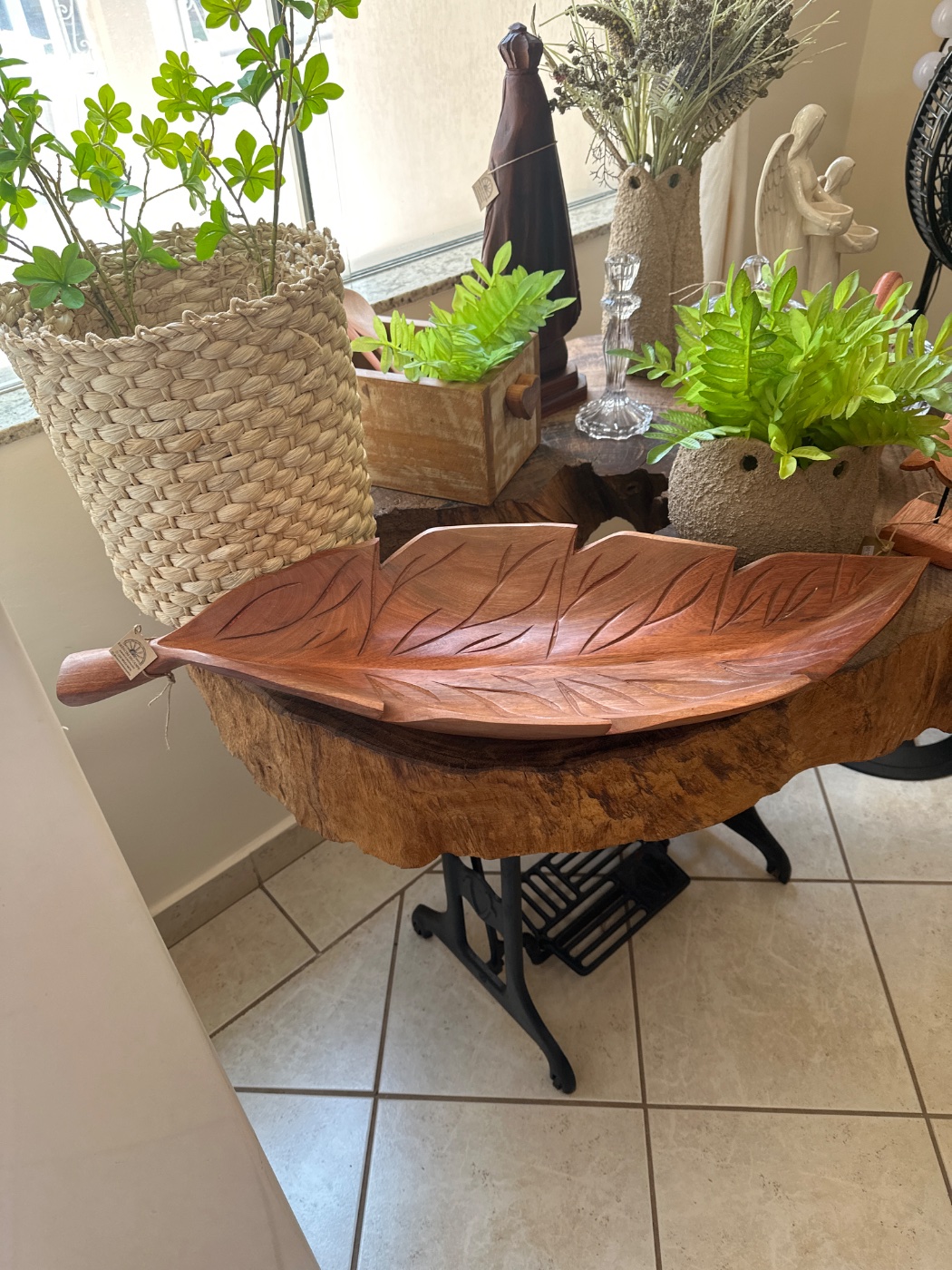 Gamela Folha Madeira 77 cm
