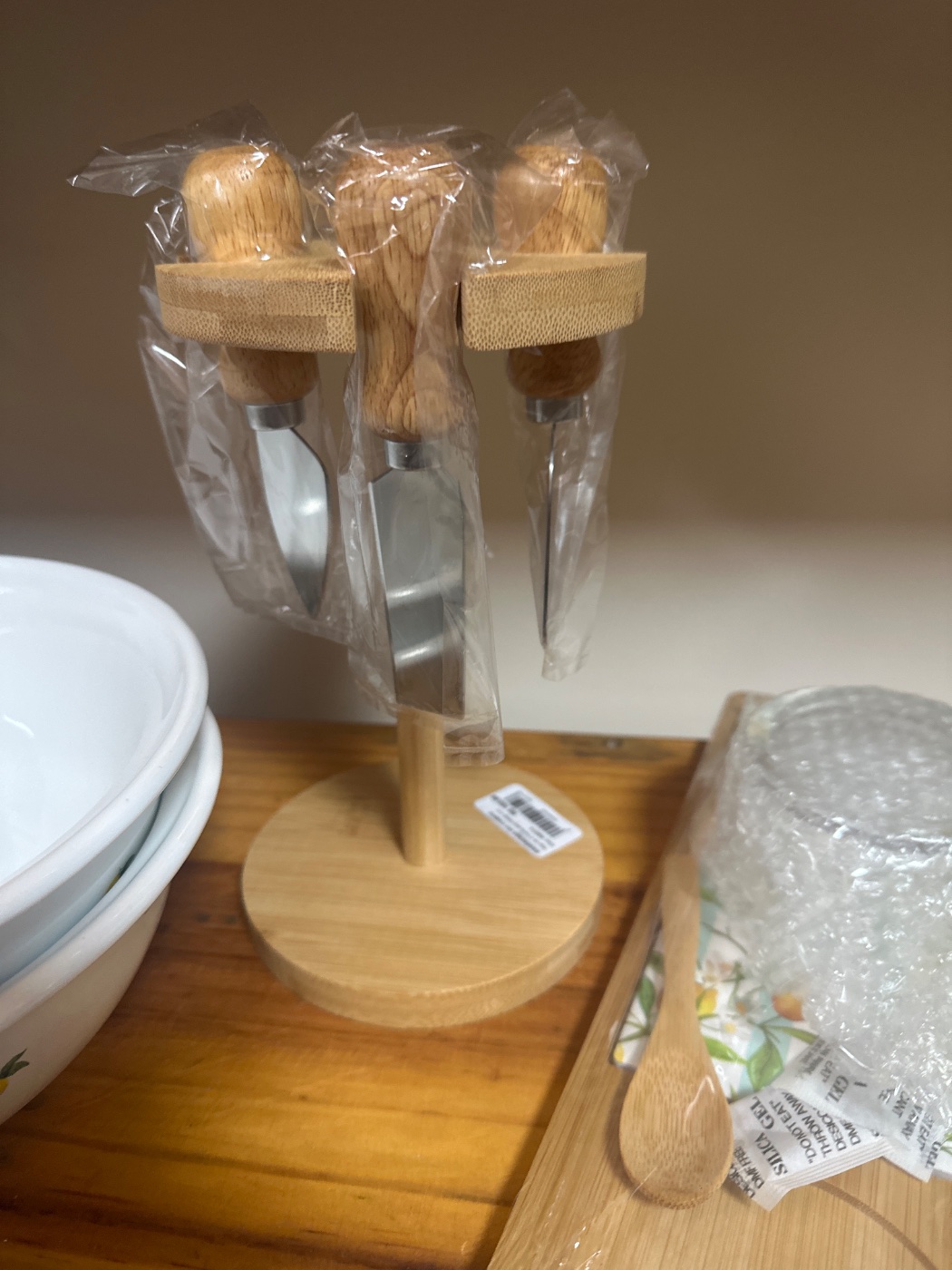 Jogo de 4 Facas para Queijo A.H.