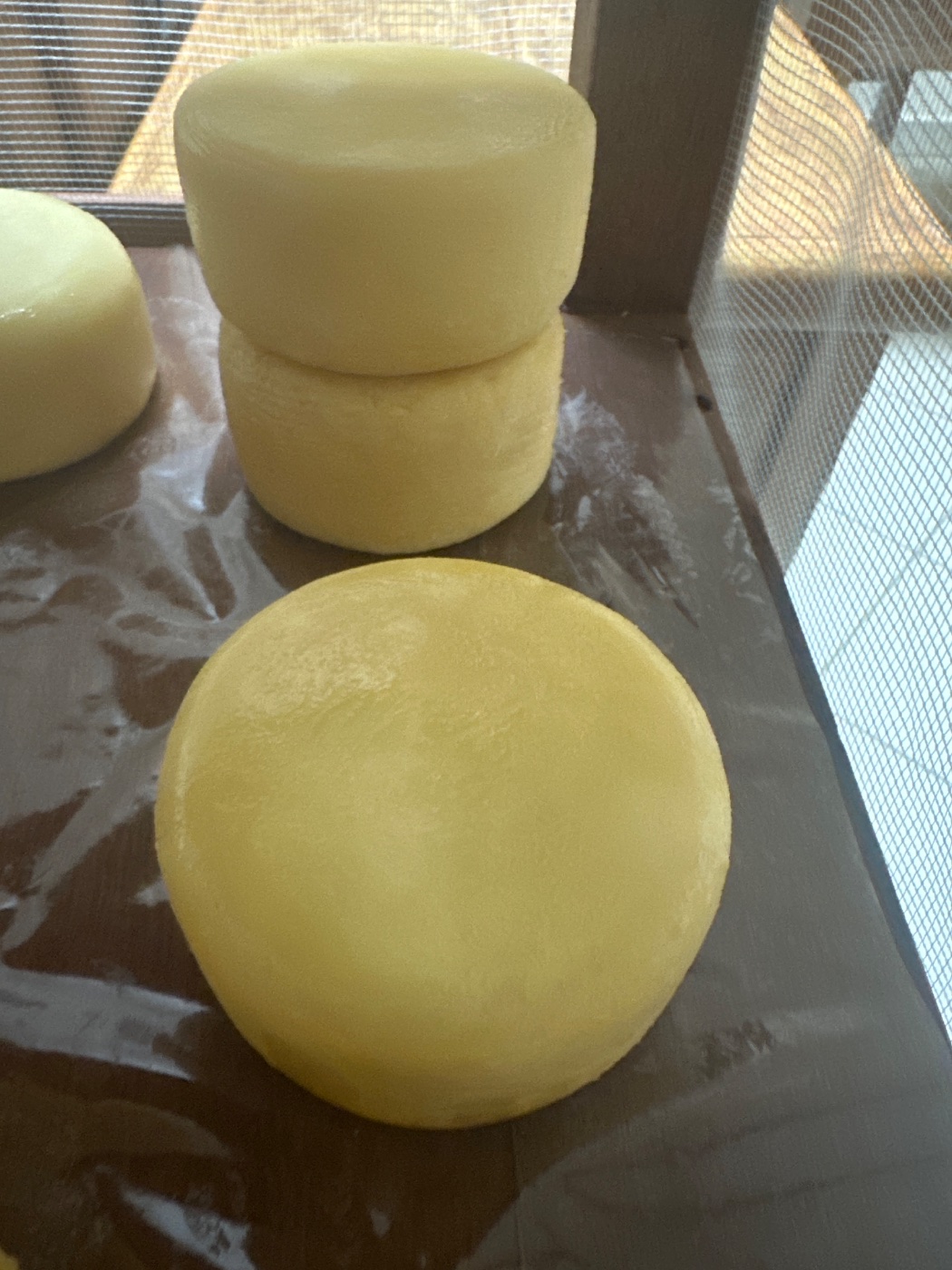 Queijo Artesanal Pequeno JR