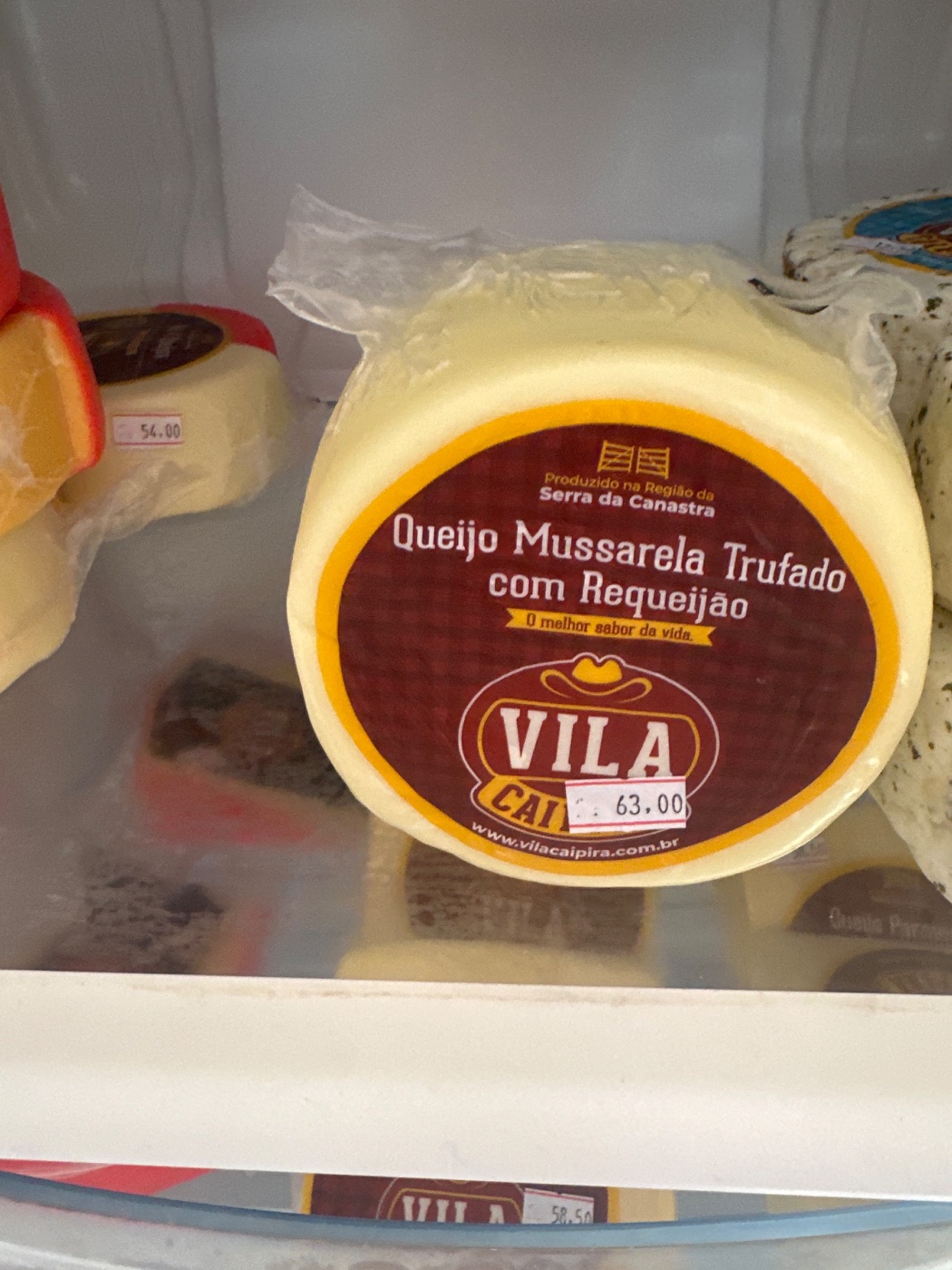 QUEIJO TRUFADO VILA CAIPIRA